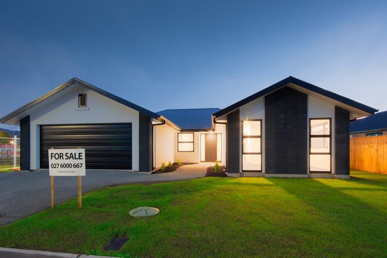 Photo of property in 38 Oakdale Grove, Richmond, 7020