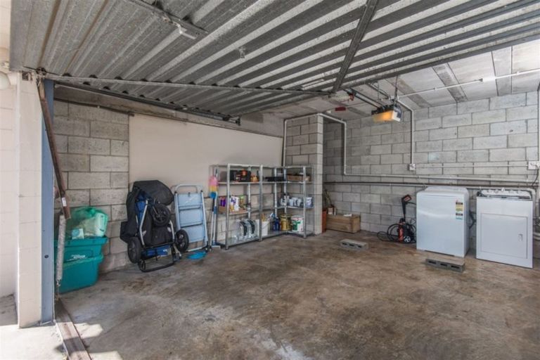 Photo of property in 74u8 Dominion Park Street, Johnsonville, Wellington, 6037