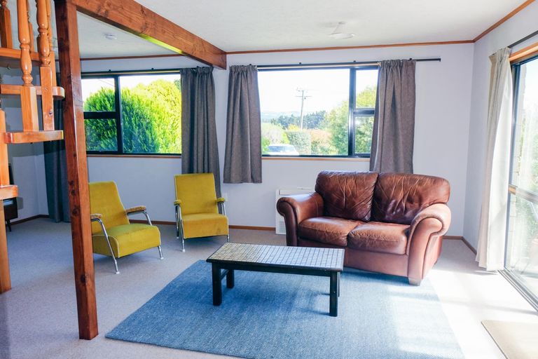 Photo of property in 17 Burnett Street, Kakanui, Oamaru, 9495