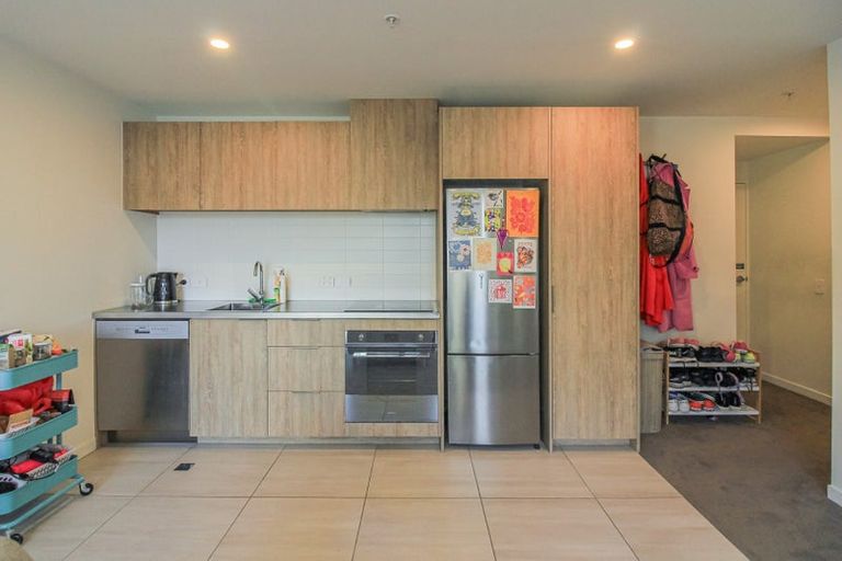 Photo of property in Pinnacle Apartments, E602/160 Victoria Street, Te Aro, Wellington, 6011