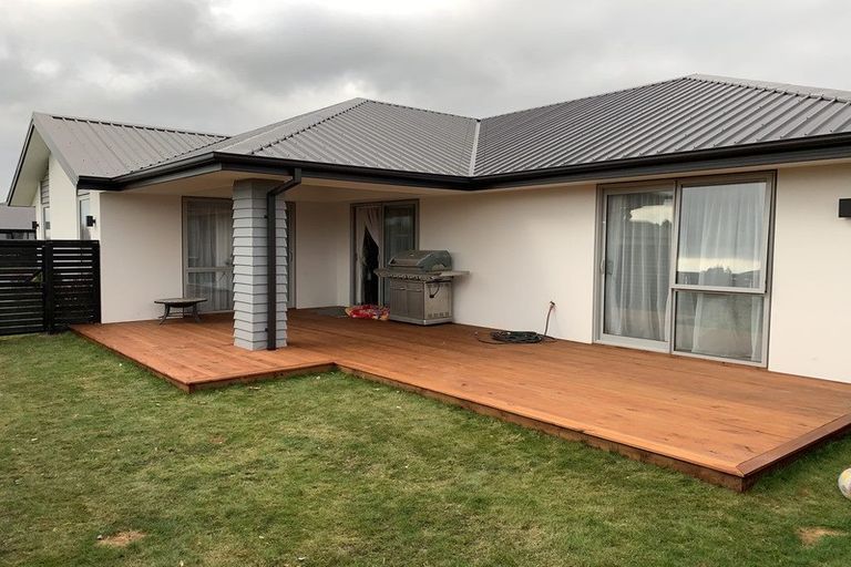 Photo of property in 2 Charlbury Drive, Rolleston, 7615