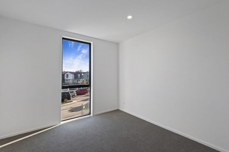 Photo of property in 30 Piripiri Place, Broomfield, Christchurch, 8042