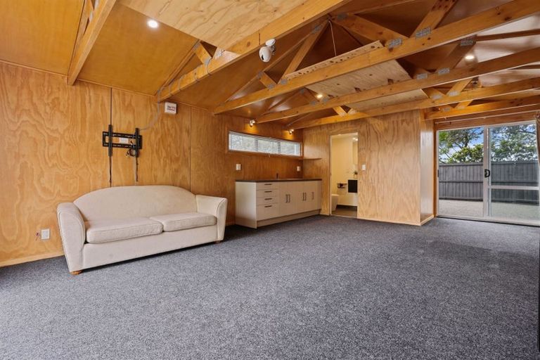 Photo of property in 197 Springs Road, Hornby, Christchurch, 8042