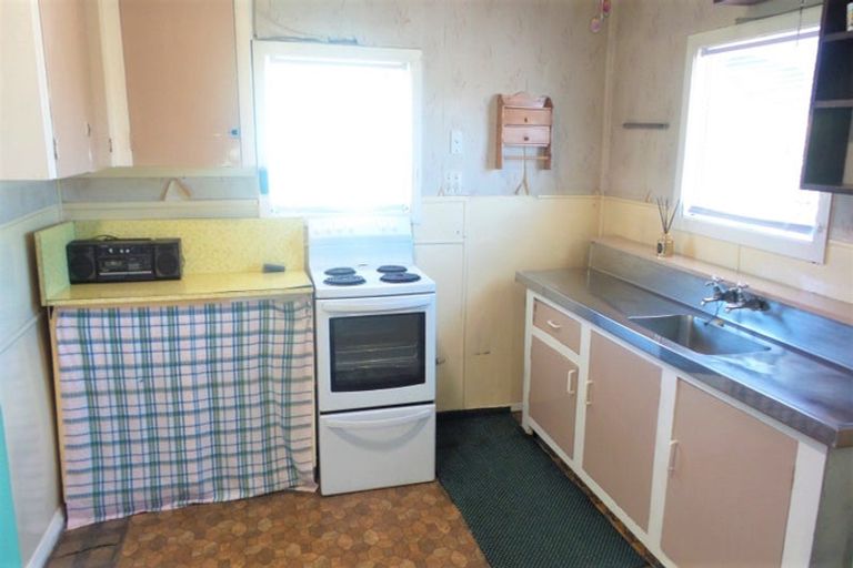 Photo of property in 24 Davie Street, Temuka, 7920