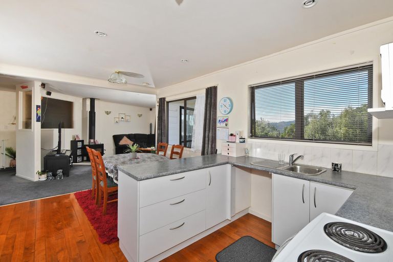 Photo of property in 12 Mcmillan Avenue, Te Kamo, Whangarei, 0112