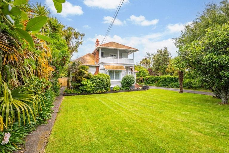 Photo of property in 52 Parsons Street, Saint Johns Hill, Whanganui, 4501