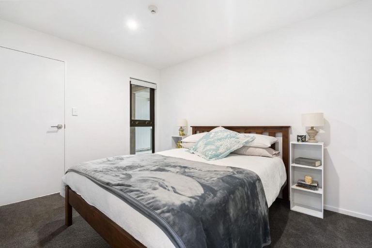 Photo of property in 11 East Street, Papakura, 2110