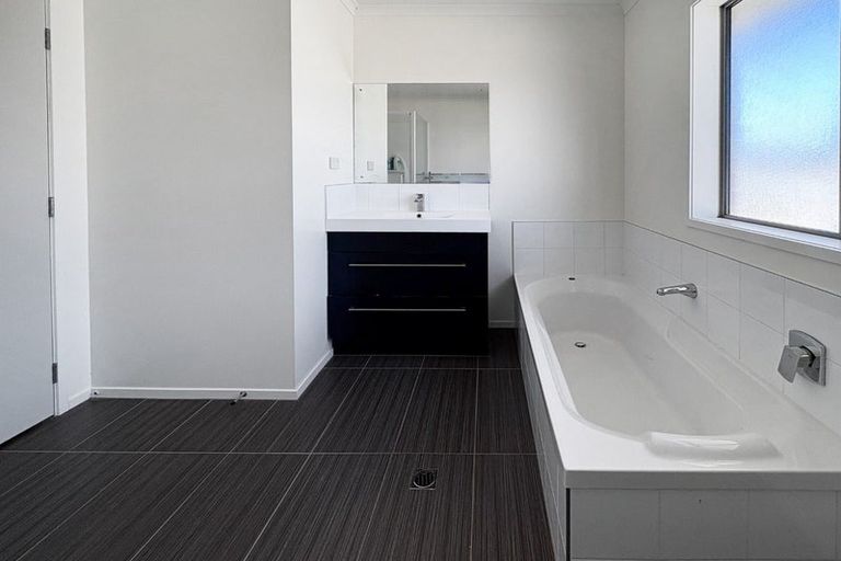 Photo of property in 8 Buckingham Place, Springvale, Whanganui, 4501