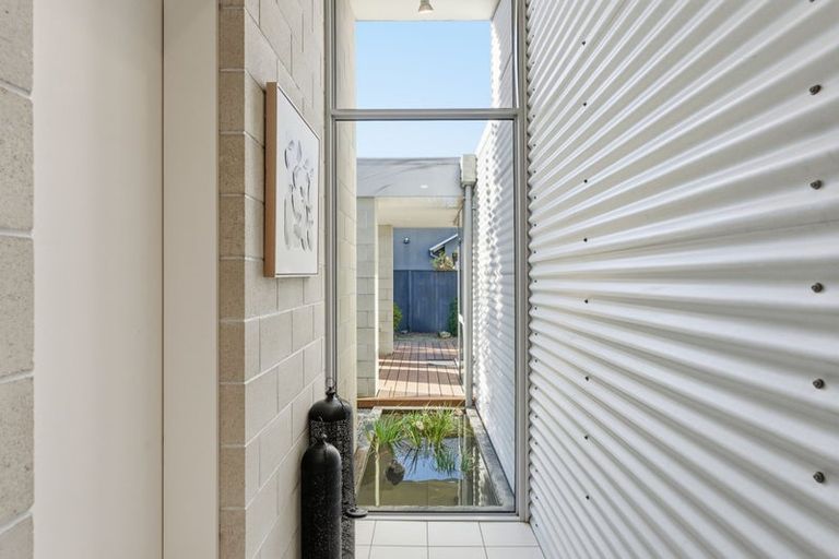 Photo of property in 4 Crombie Green, Northwood, Christchurch, 8051