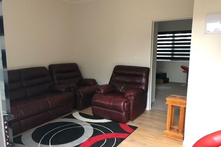 Photo of property in 2 Hauhake Road, Flat Bush, Auckland, 2019