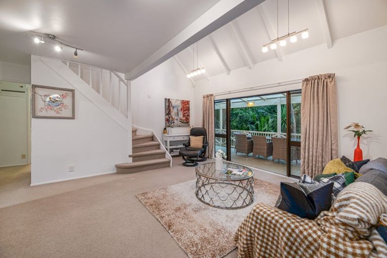 Photo of property in 576c South Titirangi Road, Titirangi, Auckland, 0604