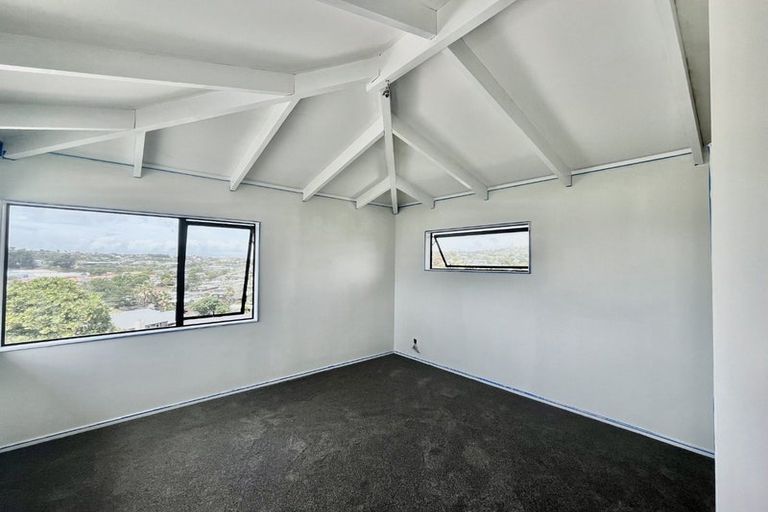 Photo of property in 23 Joydon Place, Stanmore Bay, Whangaparaoa, 0932