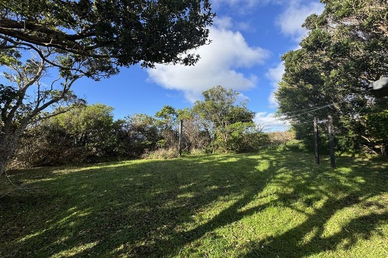 Photo of property in 9 Versailles Street, Karori, Wellington, 6012