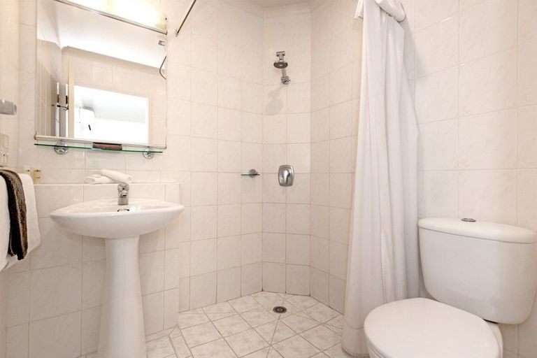 Photo of property in 11/24 Reads Quay, Gisborne, 4010