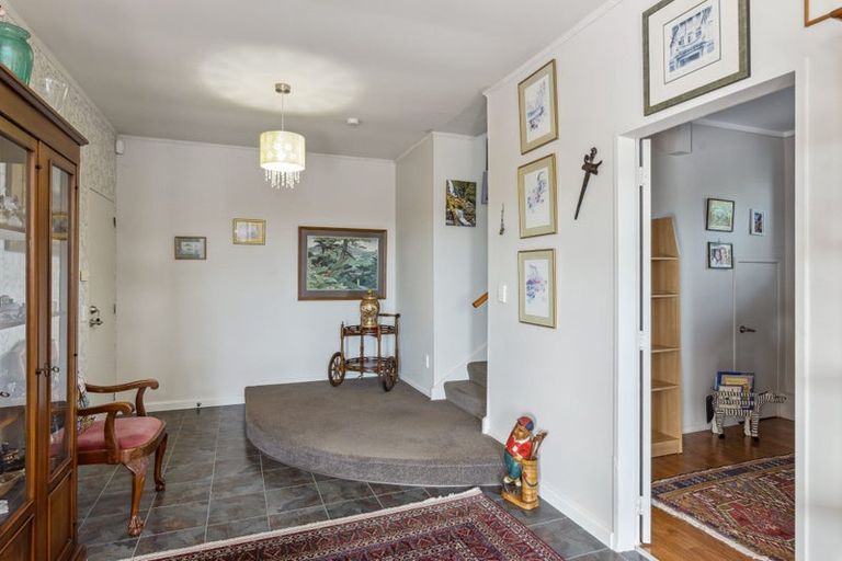 Photo of property in 49 Kakariki Grove, Waikanae, 5036