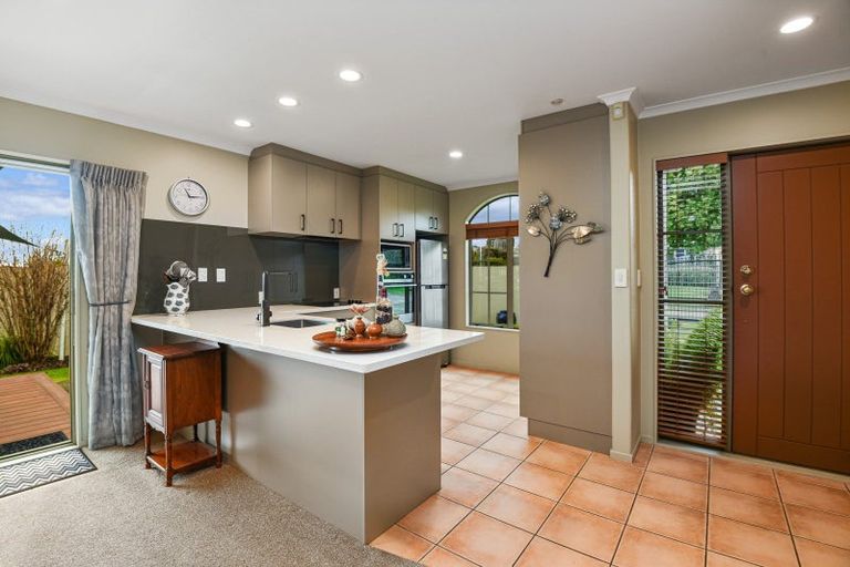 Photo of property in 285unit Vaughan Road, Owhata, Rotorua, 3010
