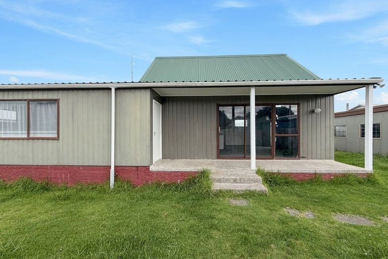 Photo of property in 84b Manuka Street, Castlecliff, Whanganui, 4501