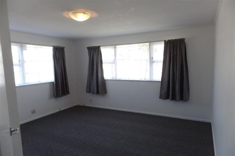 Photo of property in 14 Helena Street, Massey, Auckland, 0614