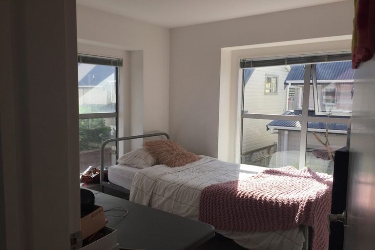 Photo of property in 63u1 Darlington Road, Miramar, Wellington, 6022