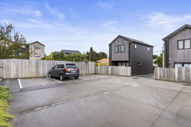 Photo of property in 6/63 Taikata Road, Te Atatu Peninsula, Auckland, 0610