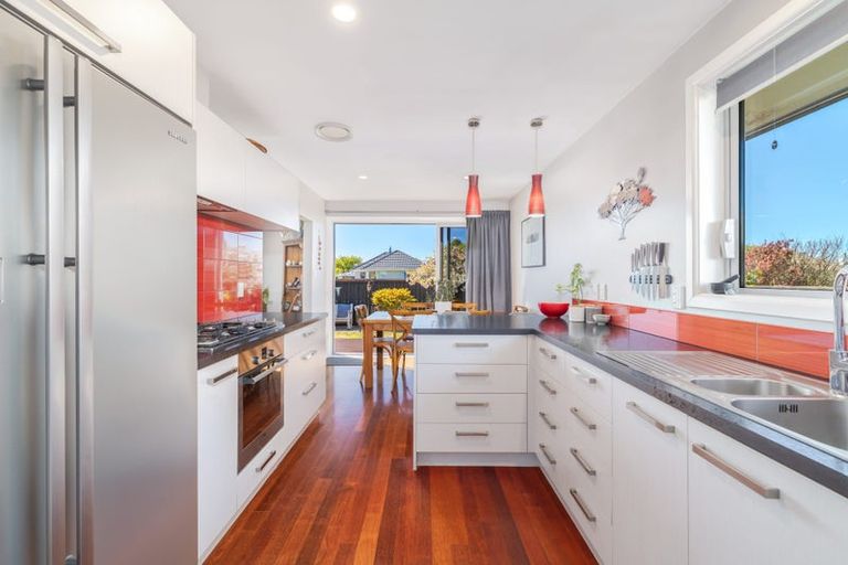 Photo of property in 101 Effingham Street, North New Brighton, Christchurch, 8083