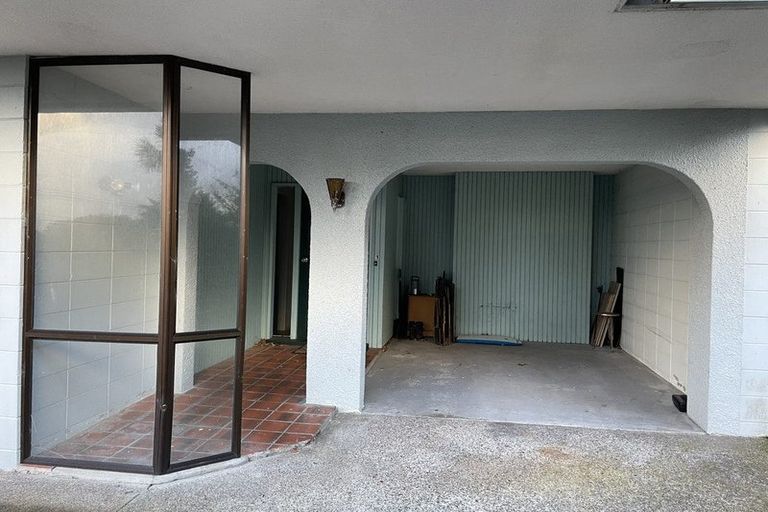Photo of property in 64 Island Bay Road, Beach Haven, Auckland, 0626