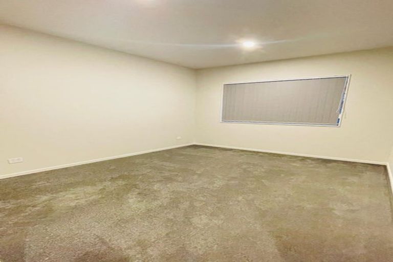 Photo of property in 54 Drumbuoy Drive, Flat Bush, Auckland, 2019