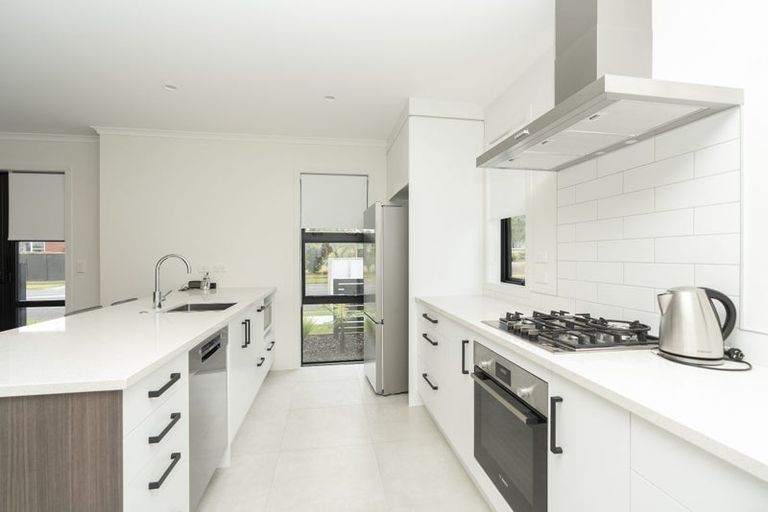 Photo of property in 15u6 Glen Lynne Avenue, Queenwood, Hamilton, 3210