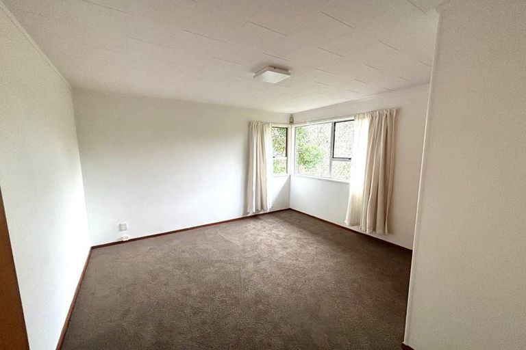 Photo of property in 1/114 Canongate Street, Birkdale, Auckland, 0626
