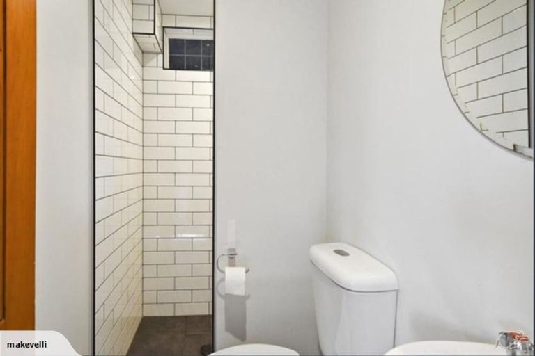 Photo of property in 7 Ticehurst Road, Lyttelton, 8082