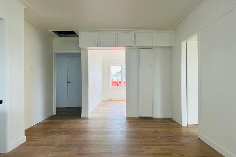 Photo of property in 46 Christmas Road, Manurewa, Auckland, 2102