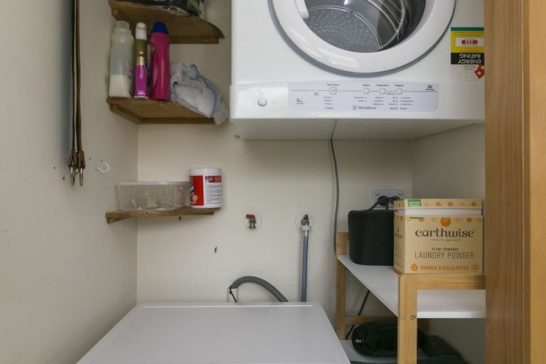 Photo of property in 179 Newlands Road, Newlands, Wellington, 6037