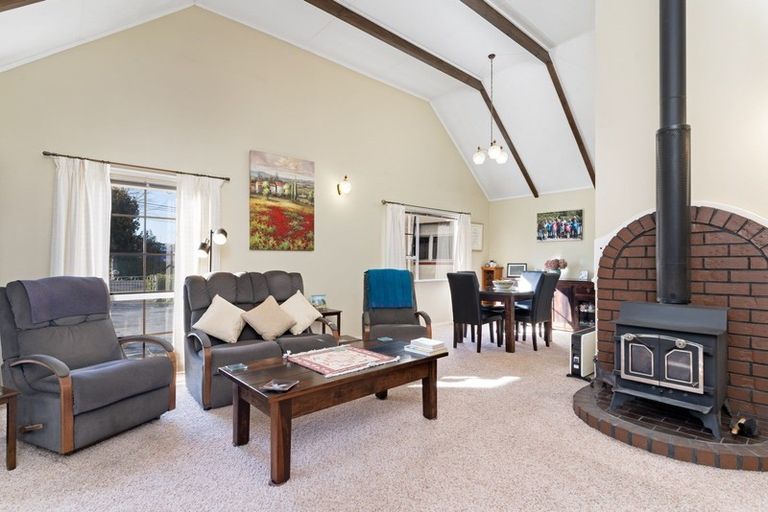 Photo of property in 20 Jellicoe Street, Greytown, 5712