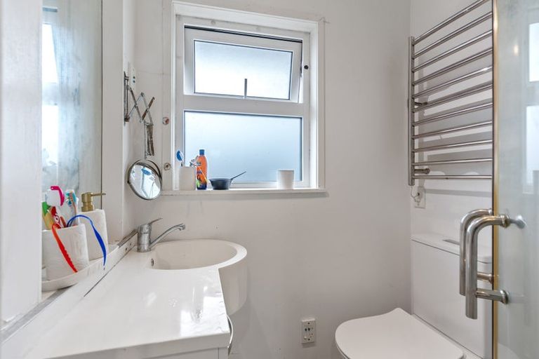 Photo of property in 3/24 Taharoto Road, Takapuna, Auckland, 0622