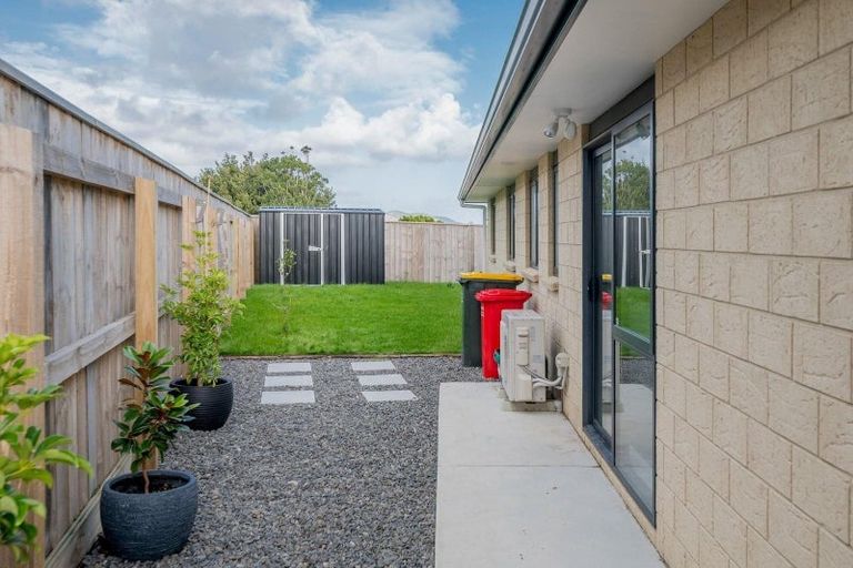 Photo of property in 7 Morepork Drive, Waikanae, 5036