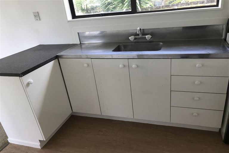 Photo of property in 2/12 Cambridge Road, Manurewa, Auckland, 2102