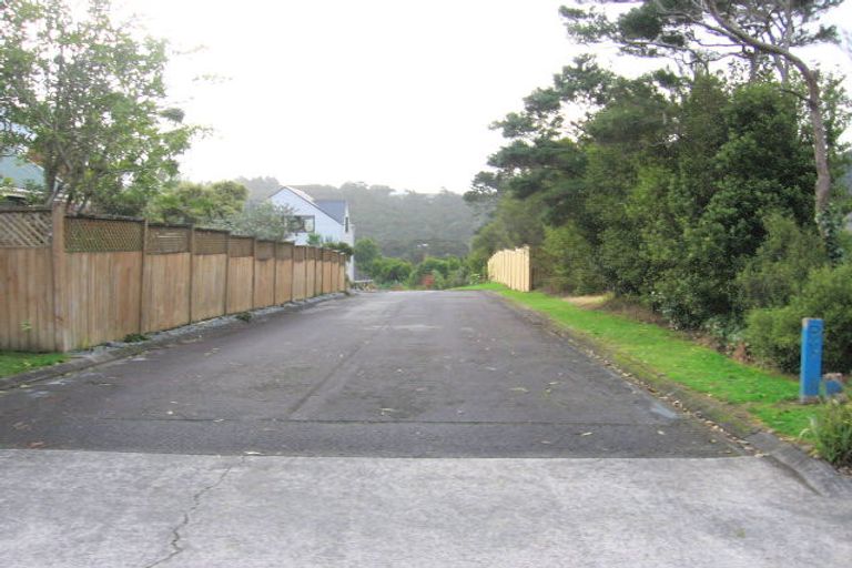 Photo of property in 21 Waipuia Place, Greenhithe, Auckland, 0632