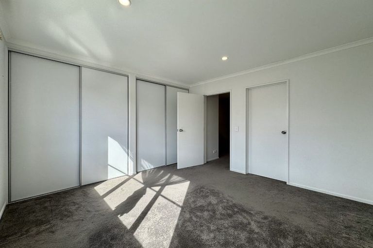 Photo of property in 20 Bellbird Street, Papakura, 2110