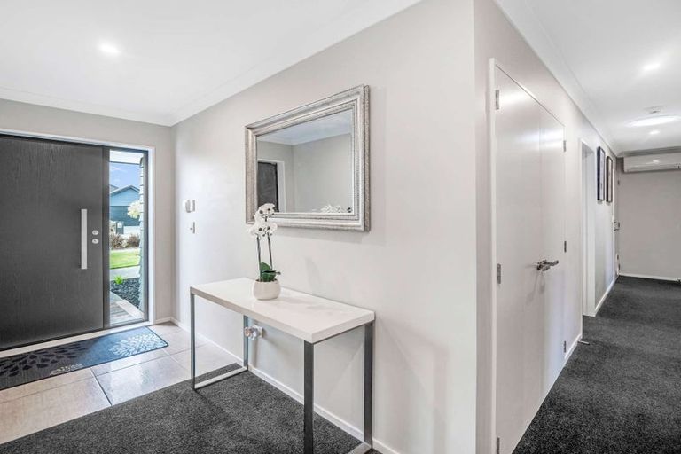 Photo of property in 38 Hinterland Drive, Prebbleton, 7604