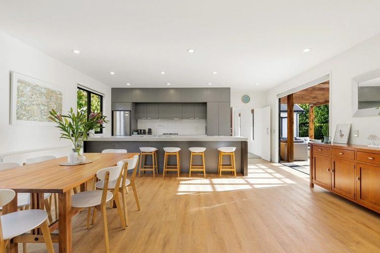 Photo of property in 2 Bridesdale Drive, Lake Hayes, Queenstown, 9304