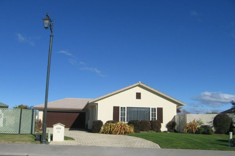 Photo of property in 14 Flemington Place, Taradale, Napier, 4112