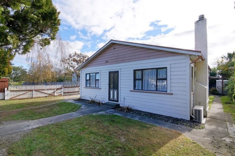 Photo of property in 24 Gladstone Road, Richmond, 7020