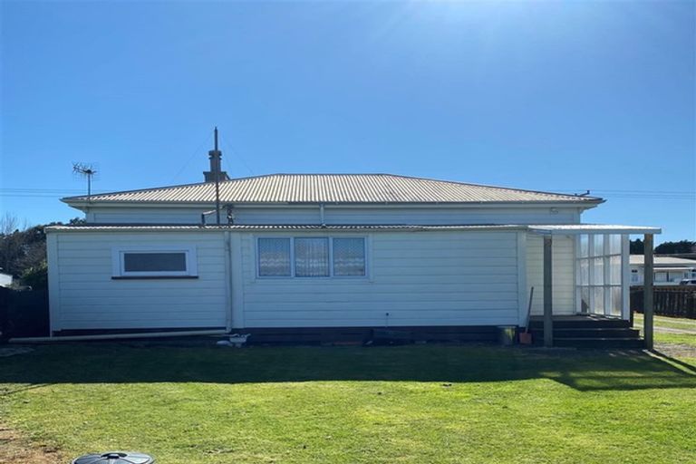 Photo of property in 15 Cole Street, Dannevirke, 4930