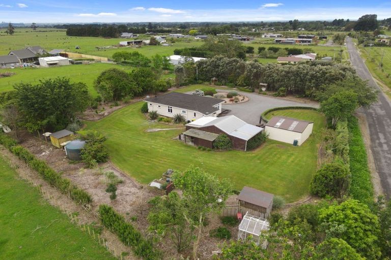 Photo of property in 170 Gladstone Road, Levin, 5571