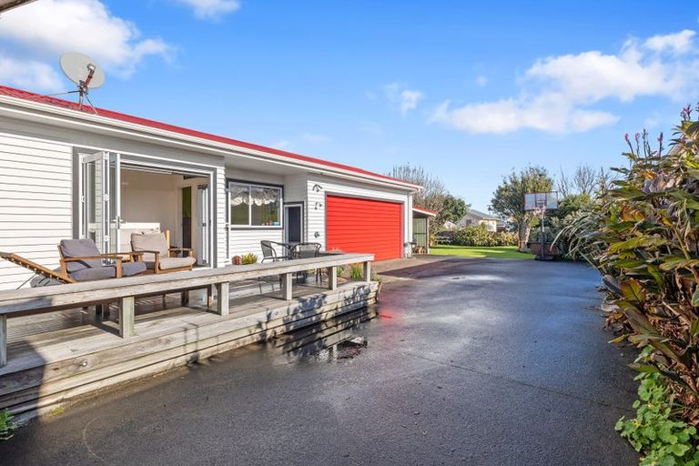 Photo of property in 24 Richmond Street, Fitzroy, New Plymouth, 4312