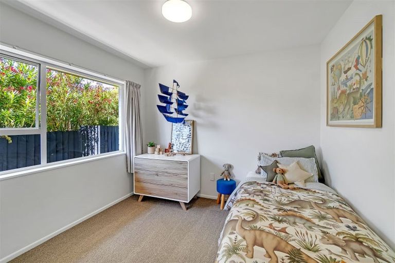 Photo of property in 102 Veitches Road, Casebrook, Christchurch, 8051