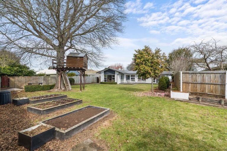 Photo of property in 51b Glenharrow Avenue, Avonhead, Christchurch, 8042