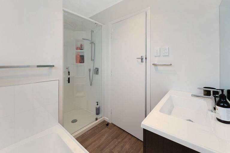 Photo of property in 2 Surrey Street, Stratford, 4332