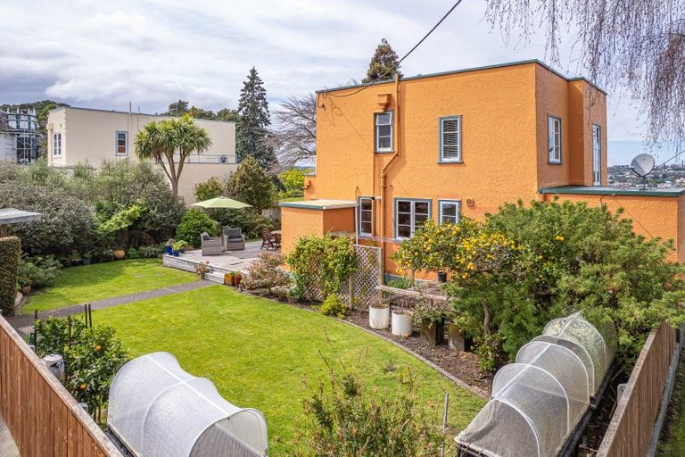 Photo of property in 2 Kent Road, Saint Johns Hill, Whanganui, 4501