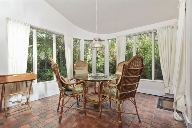 Photo of property in 773 South Titirangi Road, Titirangi, Auckland, 0604